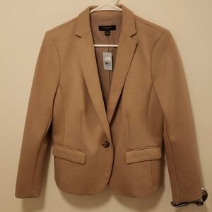 Beautiful Ann Taylor Camel Color Blazer Size 8 petite. Super flexible fabric!